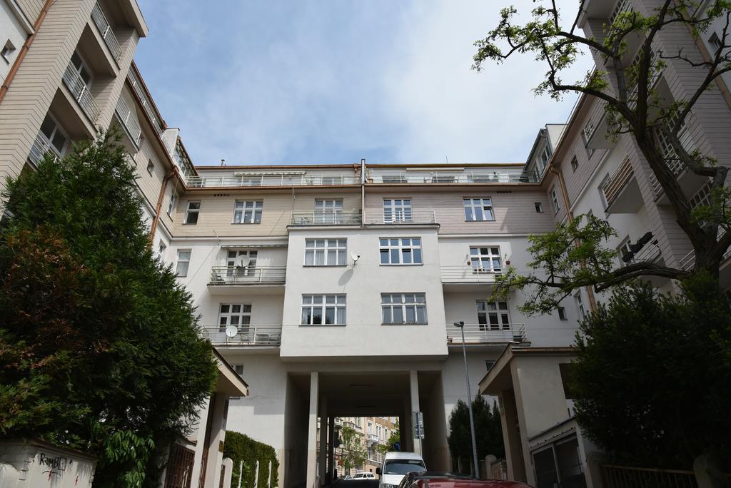 Garden Apartment Praga Exterior foto